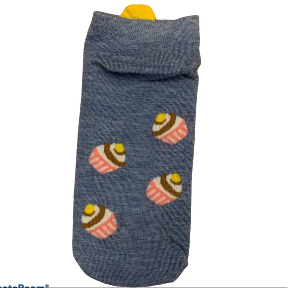 5 Pairs Cute Cupcake Socks NEW - Picture 4 of 4